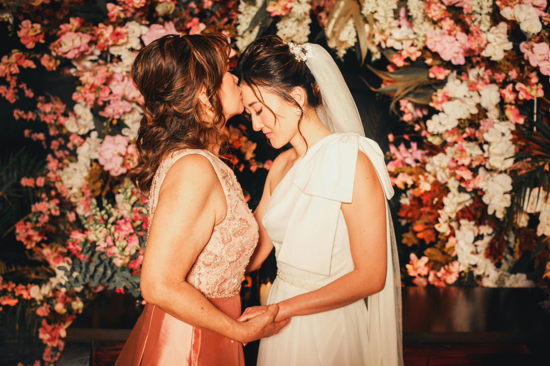 Wedding Day Gifts from Mom to Daughter That Say ‘I’ll Always Be There’