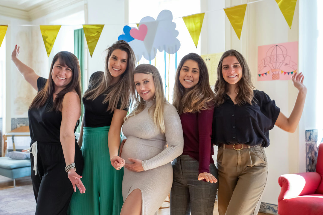 Customized Jewelry and Keepsakes for Your Pregnant BFF