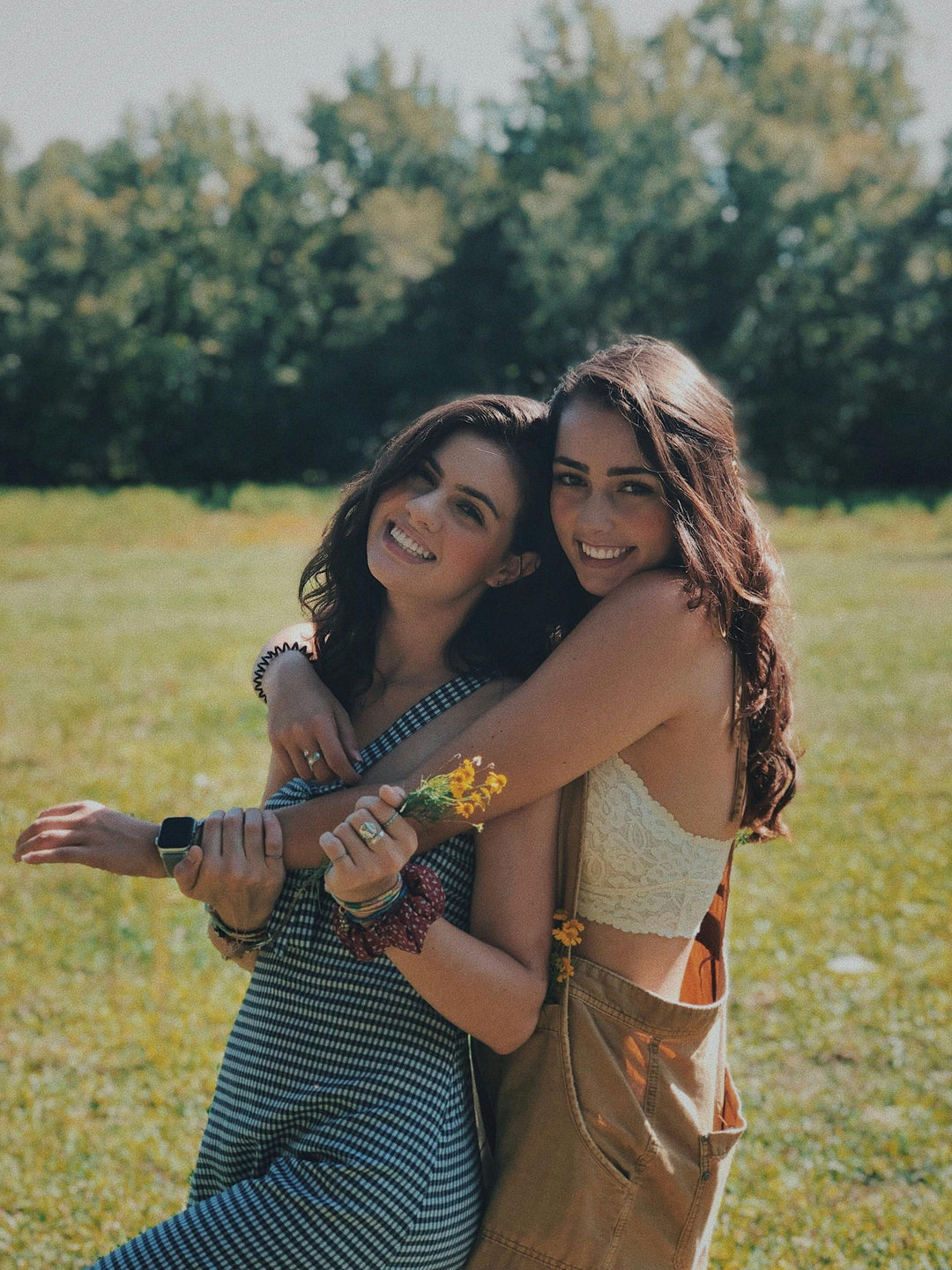 Friendship Day Message Ideas to Include with Your Gift