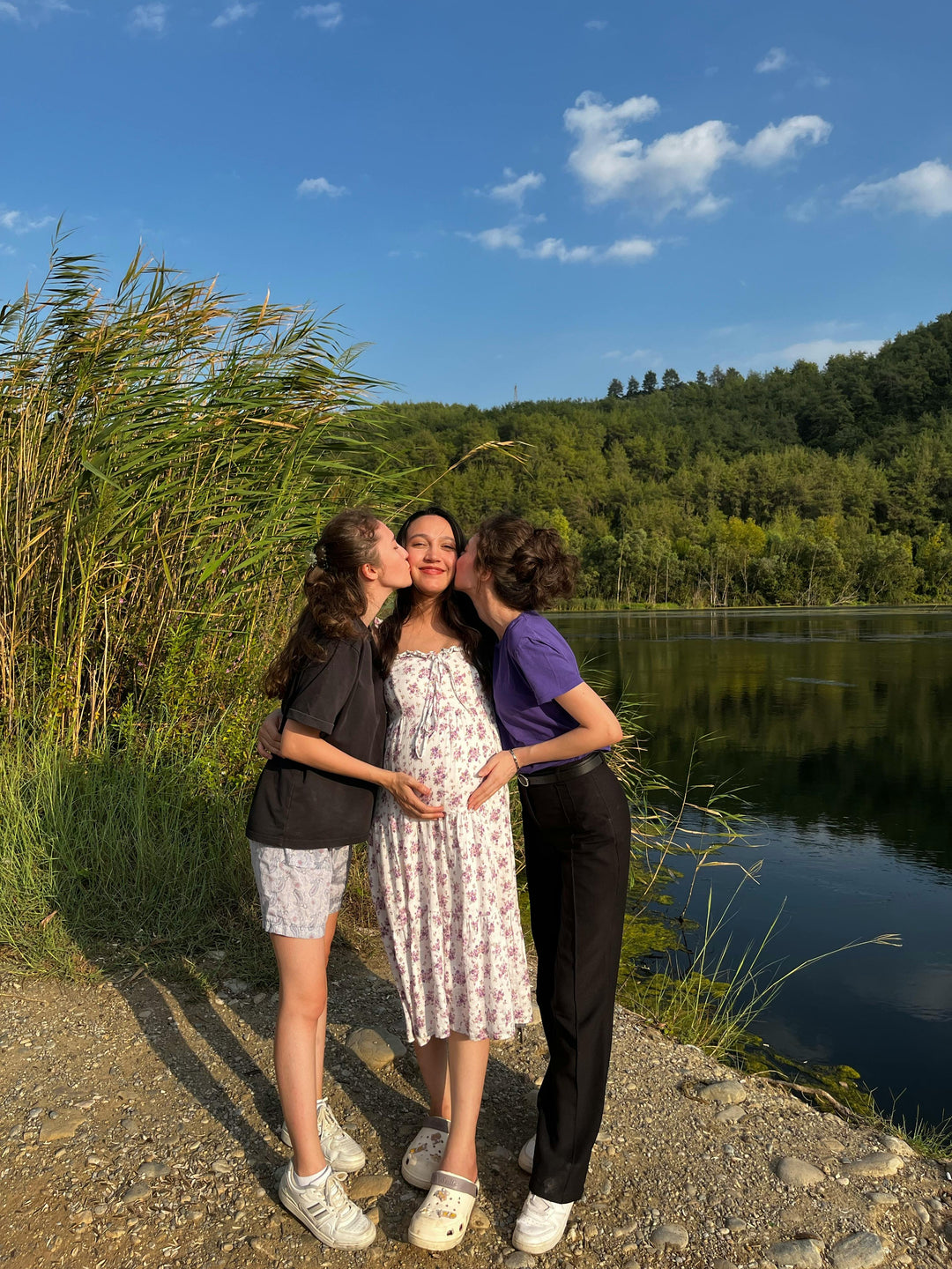 Best Pregnancy Gifts for Your Best Friend That Say ‘I’m Here for You’