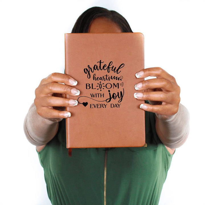Leather Journal – Grateful Hearts Bloom with Joy