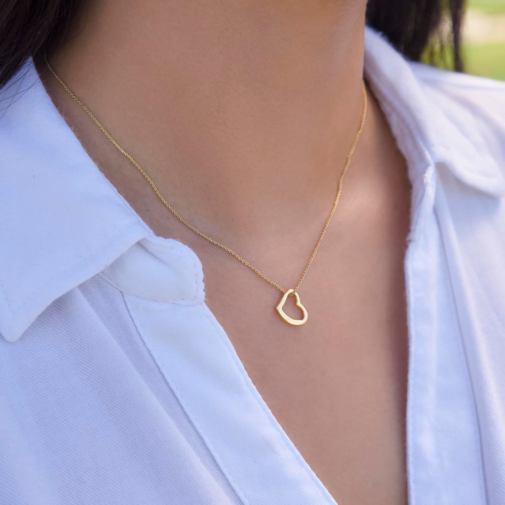 Minimalist Gold Heart Necklace – Elegant Jewelry for Women