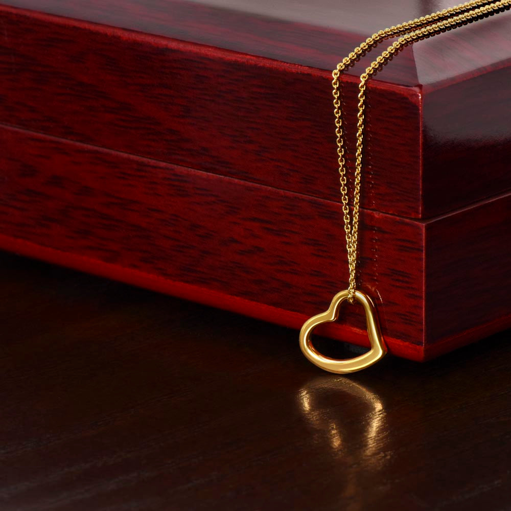 Minimalist Gold Heart Necklace – Elegant Jewelry for Women