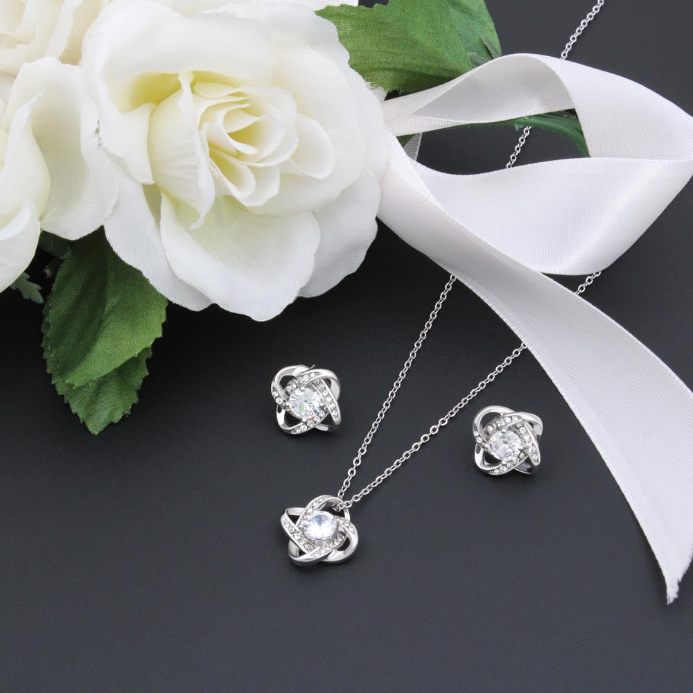 necklace set for daughter