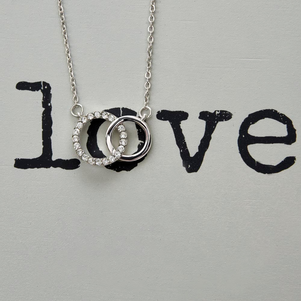 Graduation Interlocking Circles Necklace Gift for Daughter