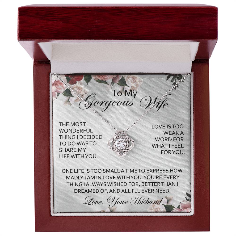 Romantic Necklace Gift for Gorgeous Wife
