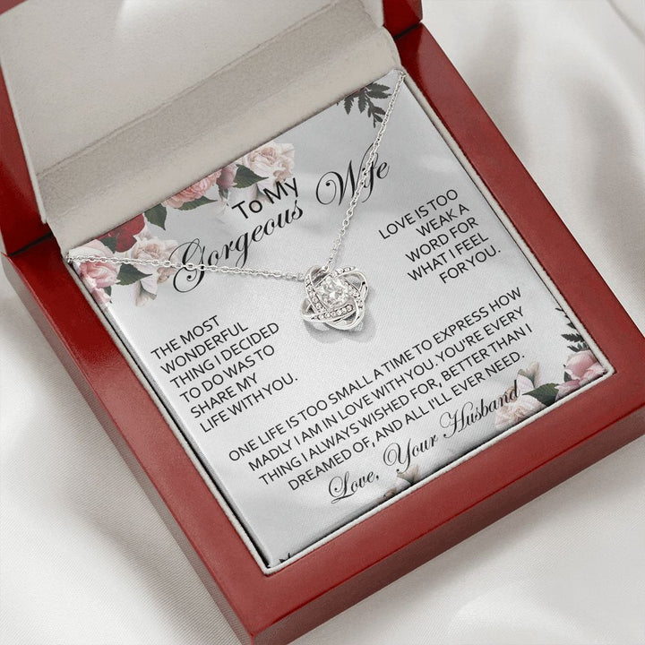 Romantic Necklace Gift for Gorgeous Wife