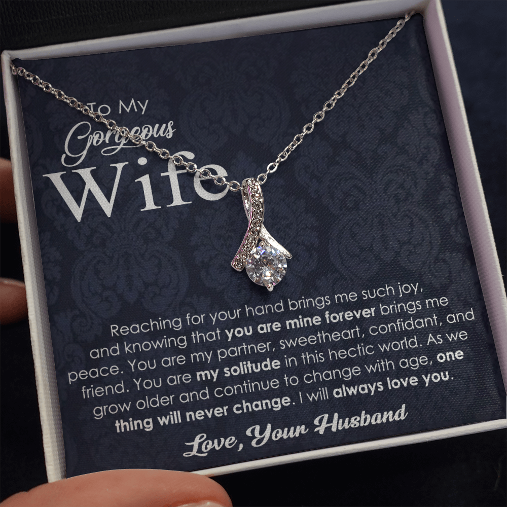 Gorgeous Wife Necklace Gift